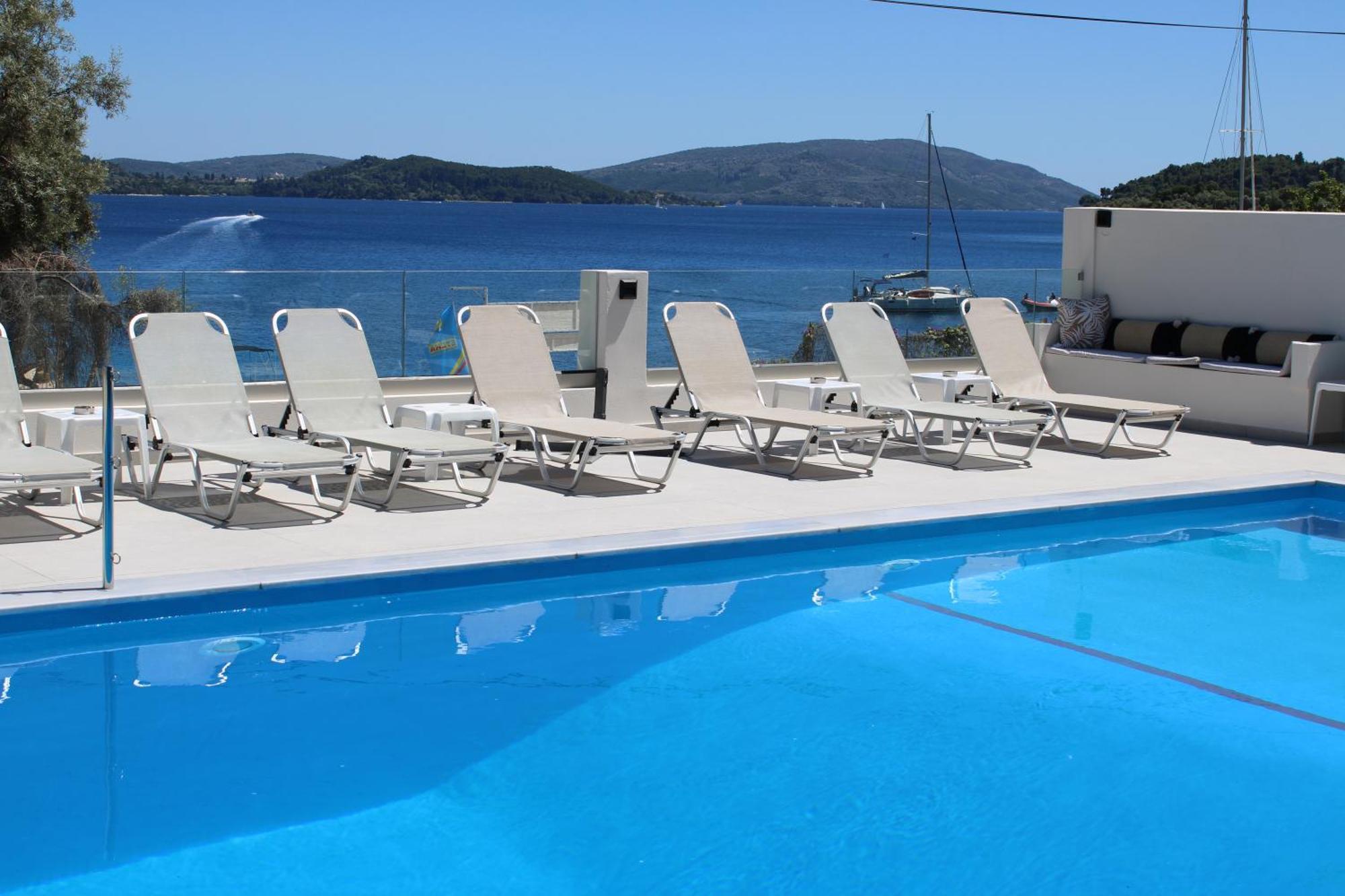Tropicana Inn Nydri  Luaran gambar