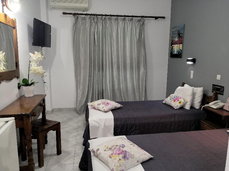 Tropicana Inn Nydri  Luaran gambar